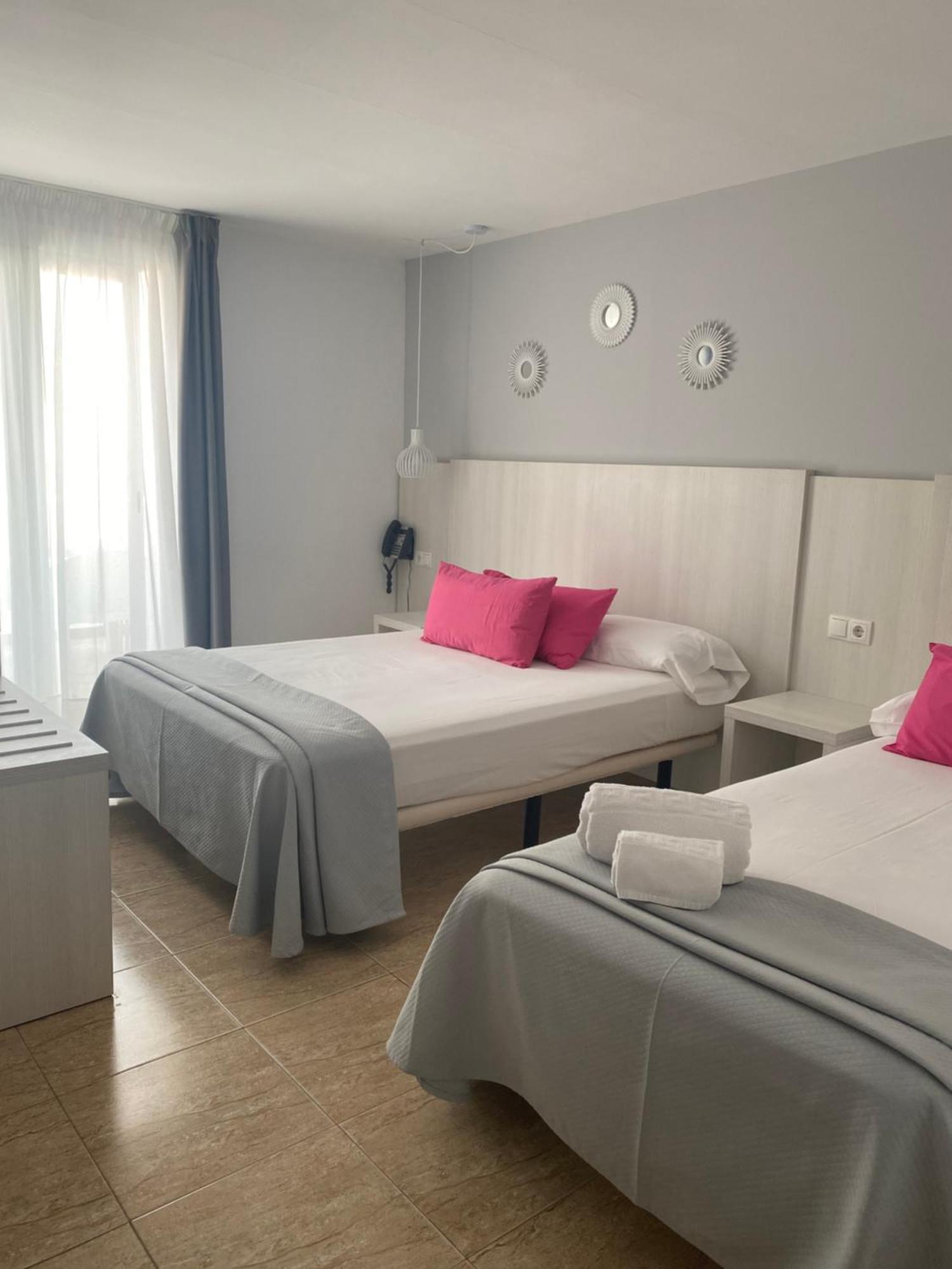 Quadruple Room (4 Adults),1697789519:JPEG